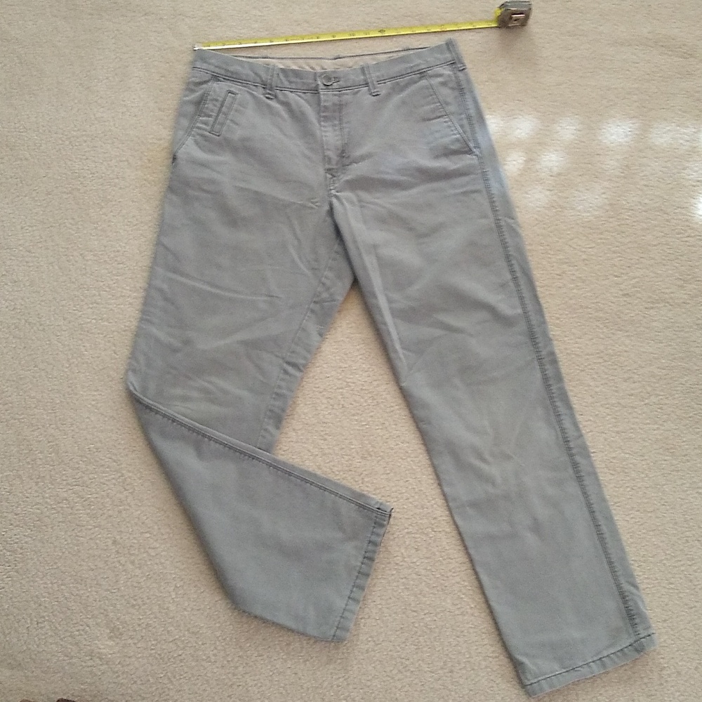 Grey Haggar pants, 33x32. Waistband measures 17", total length is 39.5".